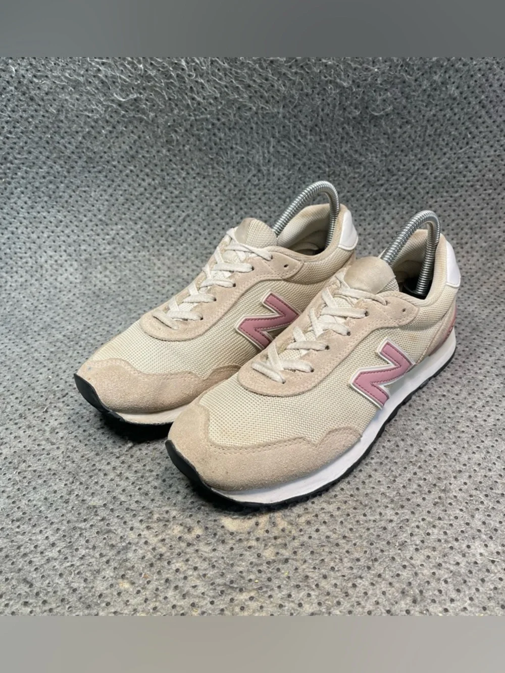 New Balance 515 Suede Running Shoes Size 8 Women’s